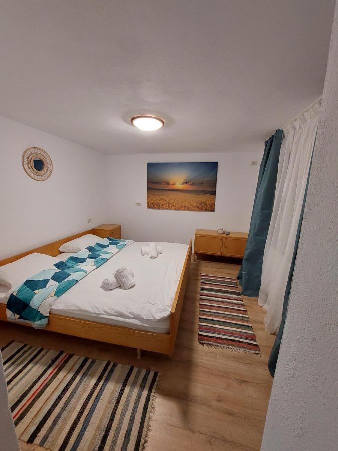 Casuta De Sub Munte Cartisoara Villa Exteriör bild